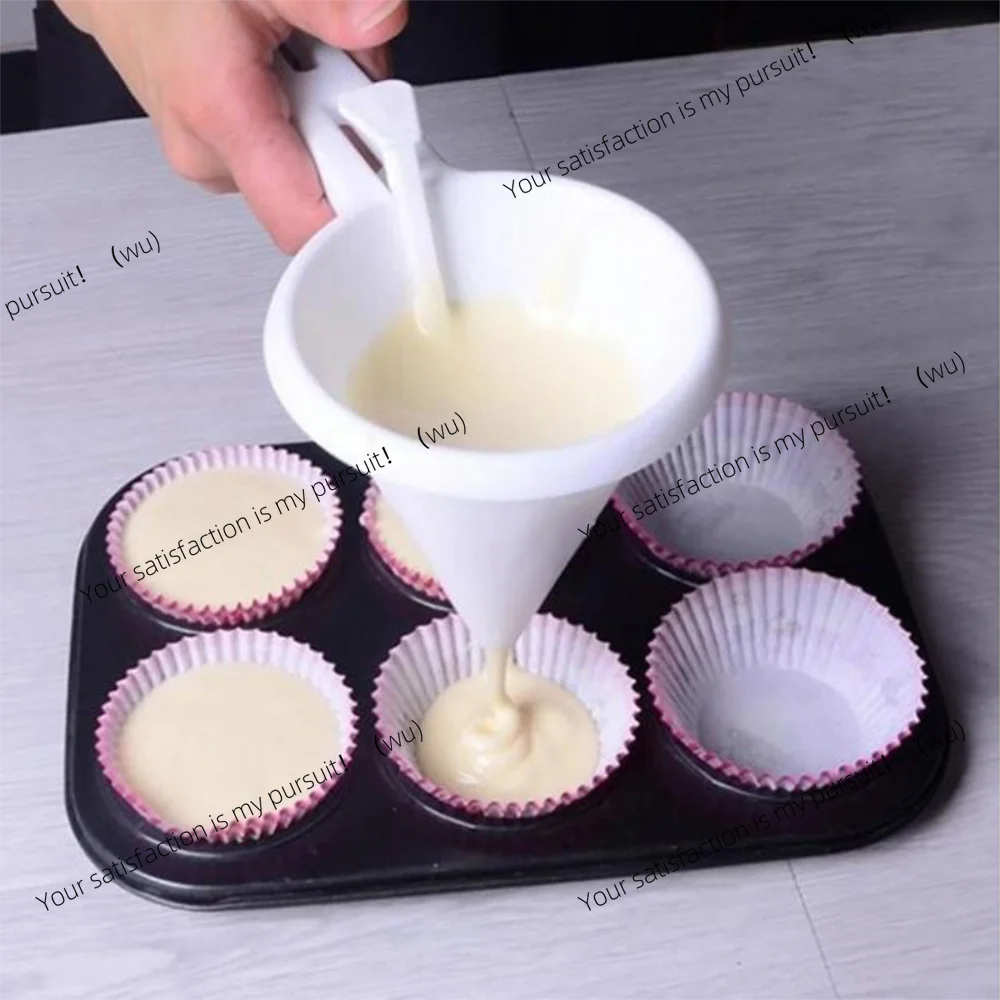 Adjustable Hand-held Baking Funnel Tools Cream Batter Chocolate Liquid Dispenser Pastry Mold Cookie Cupcake Pancake Baking Tools