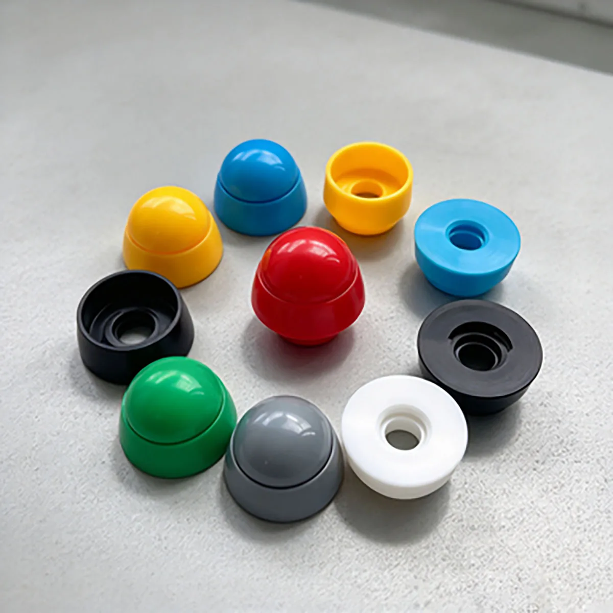 Anti-Scratch Plastic Rubber Screw Nut Protective Cover, Bolt Safety Cap for Kids Amusement Park Playground Equipment