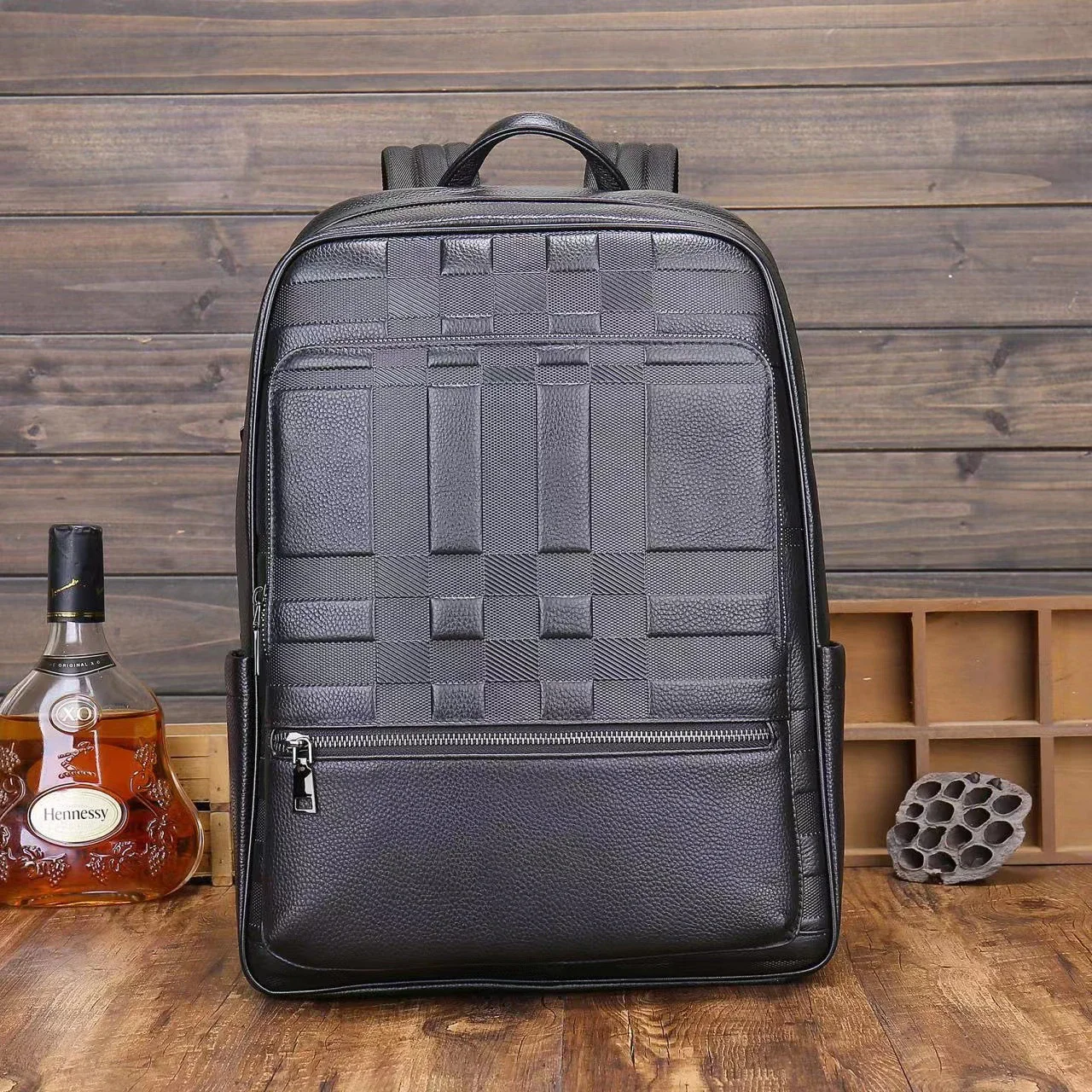 

2024 New Luxury Brand Striped Real Genuine Leather Men Backpacks Student Cowhide Backpack Luxury 15.6 Inch Computer Laptop Bag