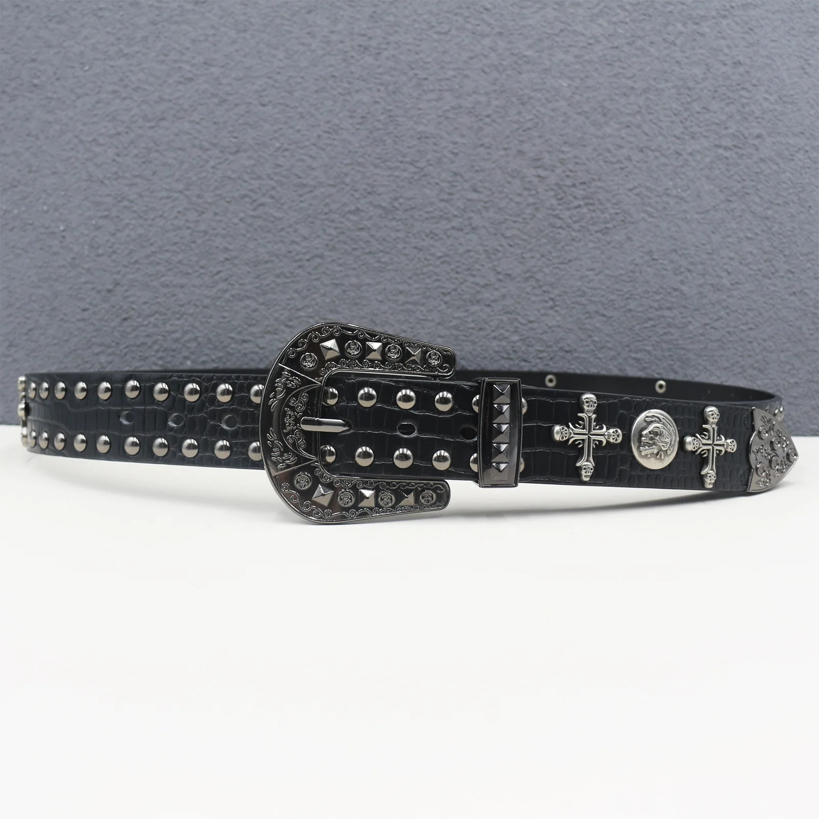 2026 Punk Crocodile Pattern Waist Belts Men Original Design Black PU Leather Skull Cross Rivet Studded Y2K Rock Ceinture Homme