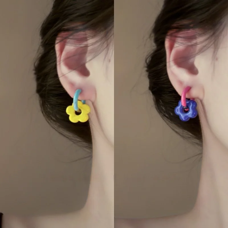 Creative Design Fashion Multicolour Contrast Dissymmetry Hoop Earrings for Women Cute Charm Summer Korea Earring Jewelry Gift