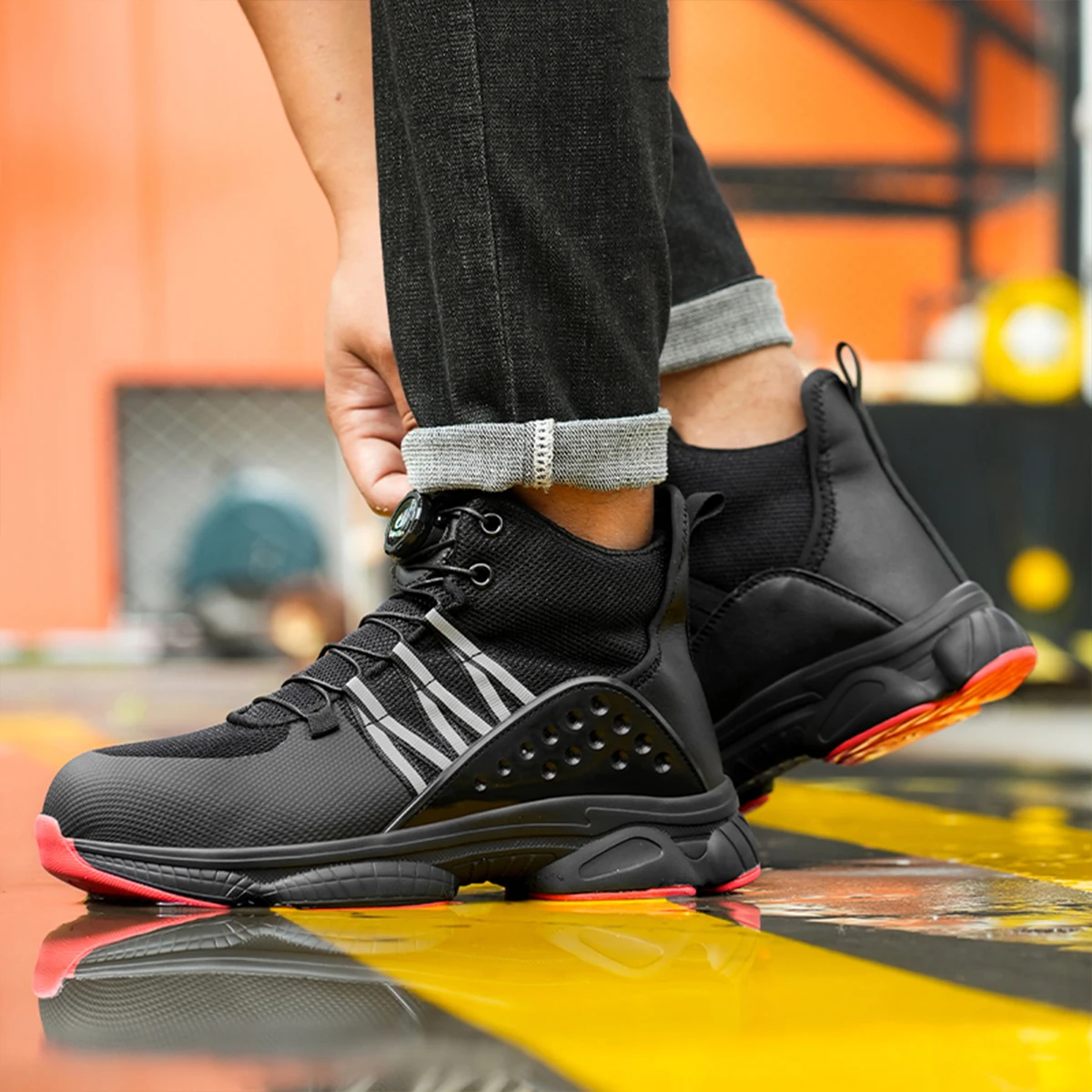 Lightweight Men Boots Puncture-Proof Safety Work Shoes Protective Safety Boots Man Anti Smash Anti-Stab Safety Work Boots