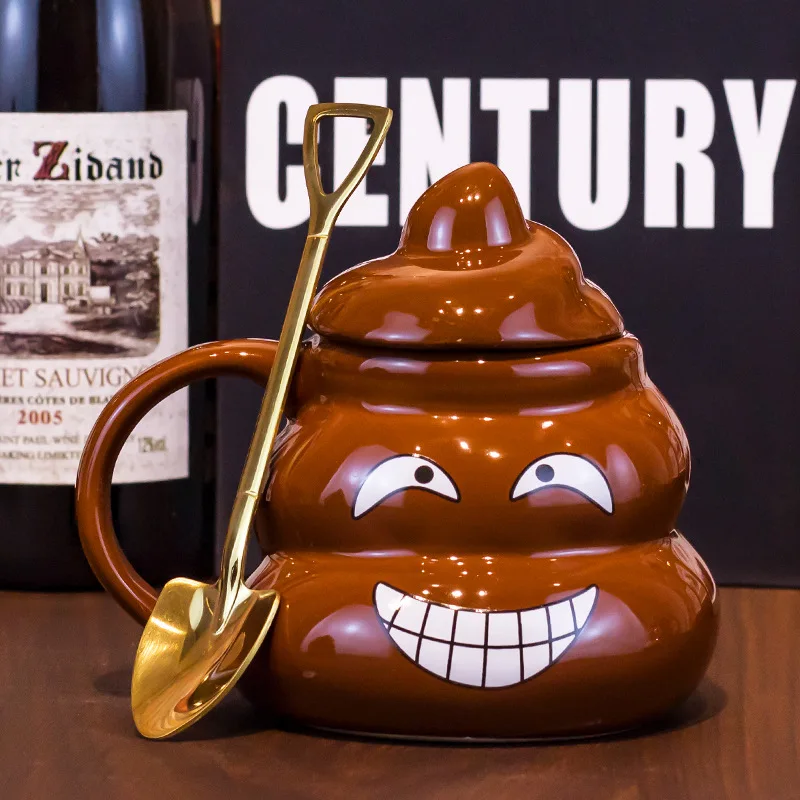 كوب براز إبداعي مضحك جديد من Miniso ، كوب ماء سيراميك ، كرتون أنيمي ، كأس عالي السعة ، هدية عيد ميلاد ، بابا من من من من من من من من من من من