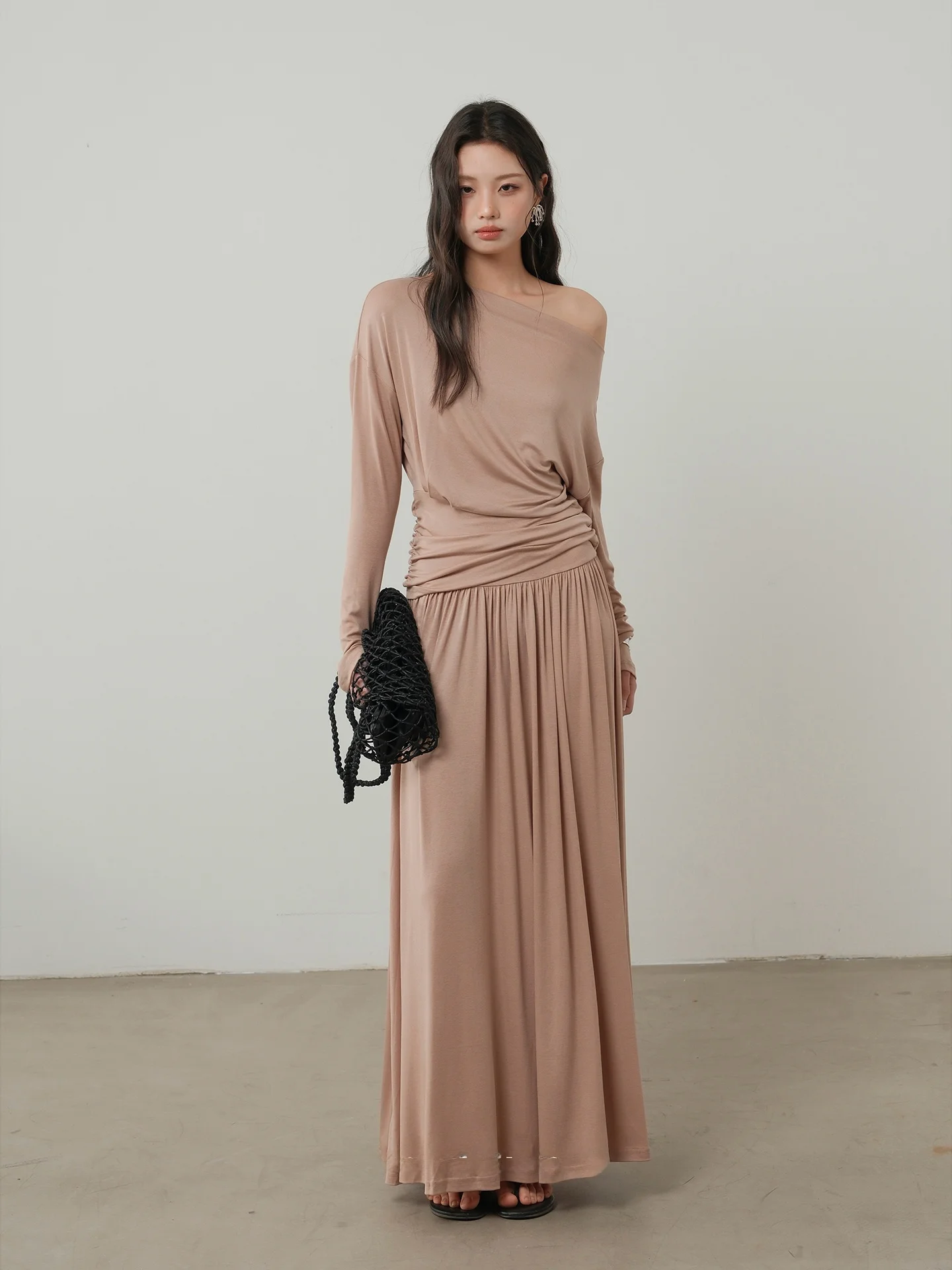 

MUCCHIC Musique Goddess Silk Wool Top Half-length Skirt Two-piece Set Women's Fashion Spring Summer Casual Elastic Lightweigh...