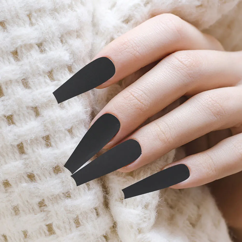 

200Pcs False Nails Artificial Nail Tips Easy Application Realistic Look Manicure Beauty Tools for Special Occasions