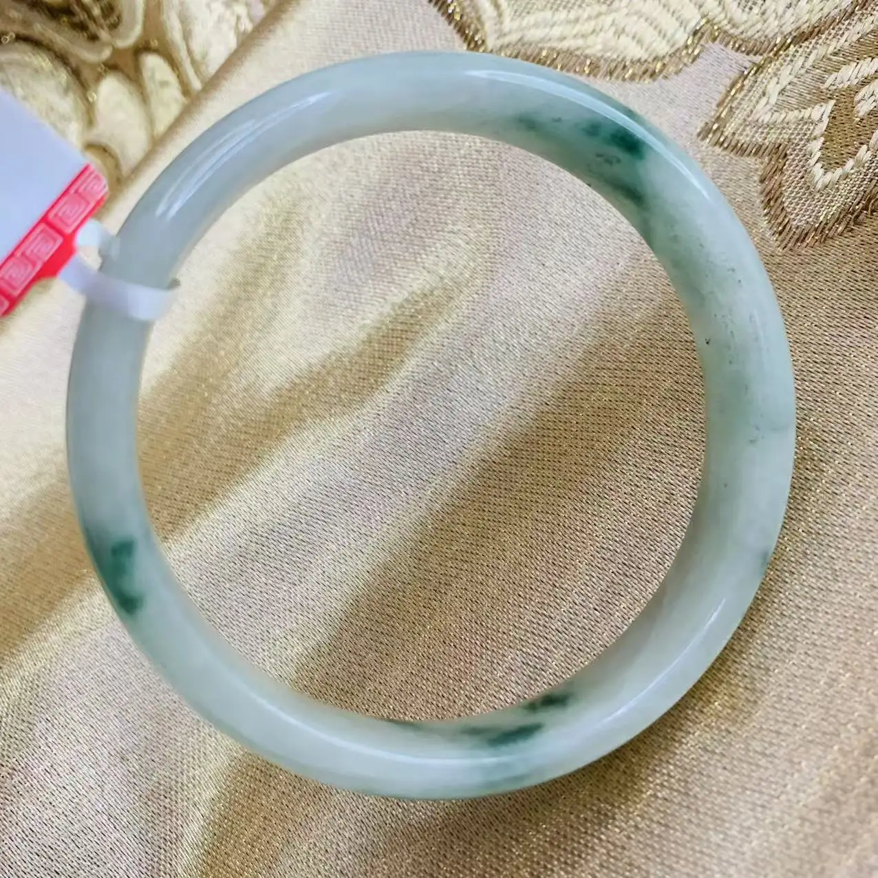 

Zheru Jewelry Natural Myanmar Jade Large Light colored Flower 58.5mm Bracelet