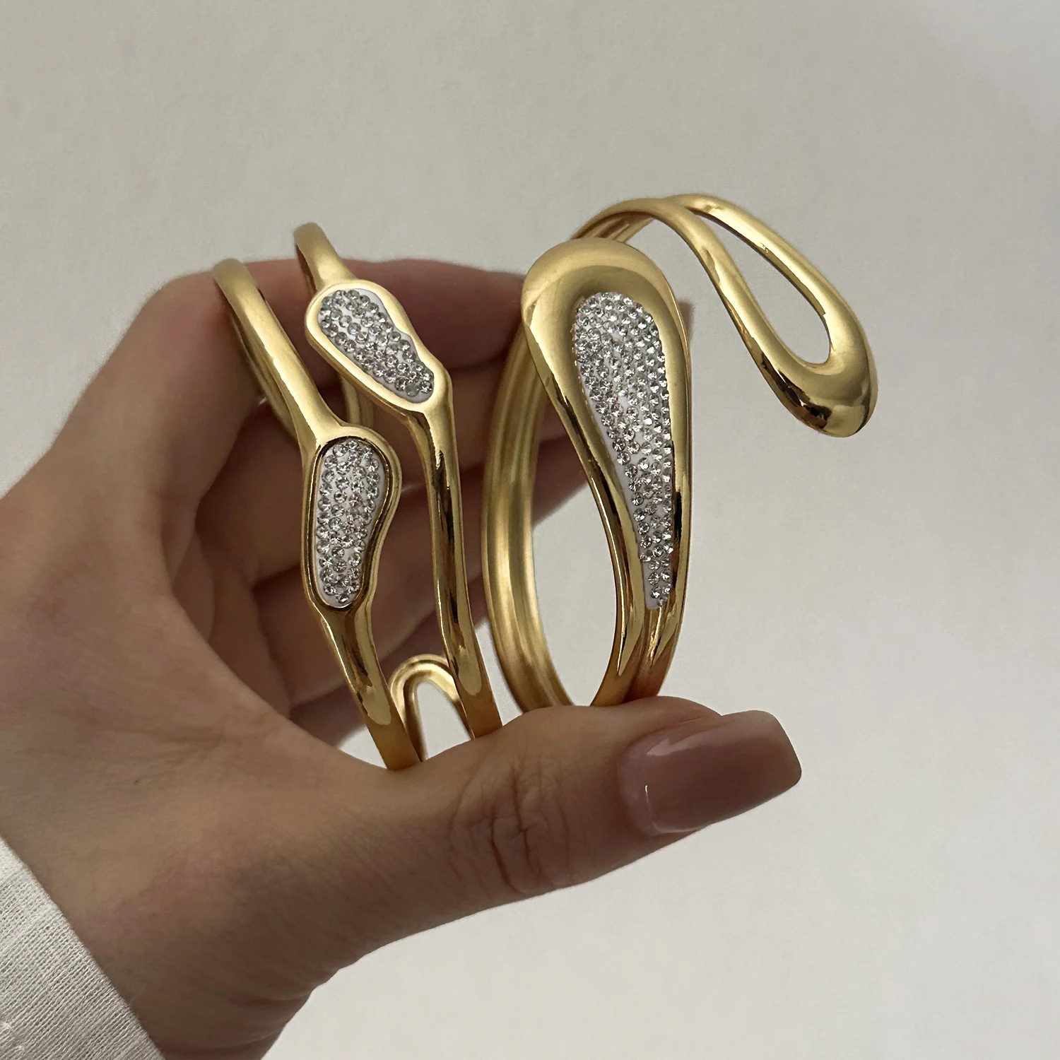 Edelstahl Geometrisches Doppelschichtiges Manschettenarmband für Damen und Herren Trendiges Glänzendes Zirkon-Wassertropfen Offener Armreif Wasserdichter Schmuck – Detail 4