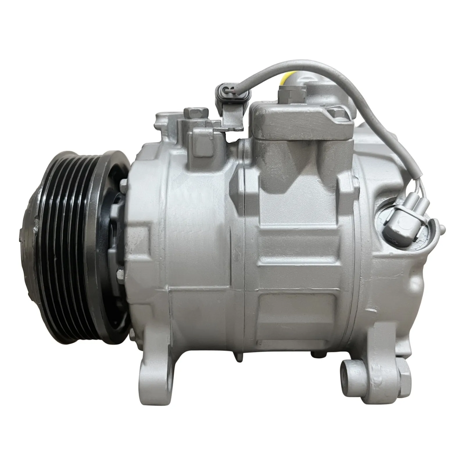 

Air conditioning compressor suitable for BMW X1 2017-2019, 2013-2015 2.0T, X3 2013-2015, 2017 2.0T, X4 2015, 2017-2018 2.0T.