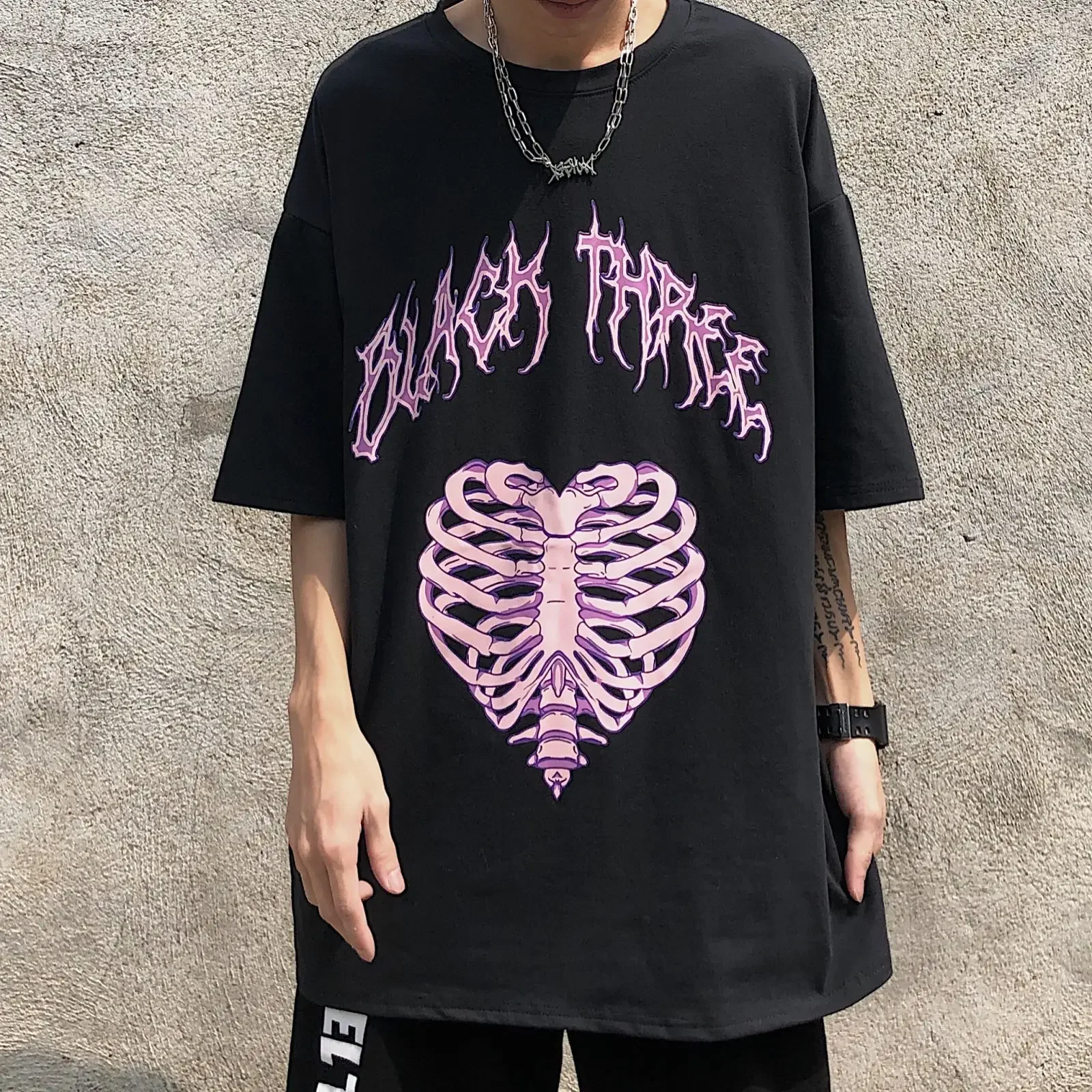 

Kawaii Anime Women T-shirts Goth Y2k Harajuku Streetwear Tops Hollow Bone Print Diablo Loose Short Sleeve Oversized T-Shirt Tops