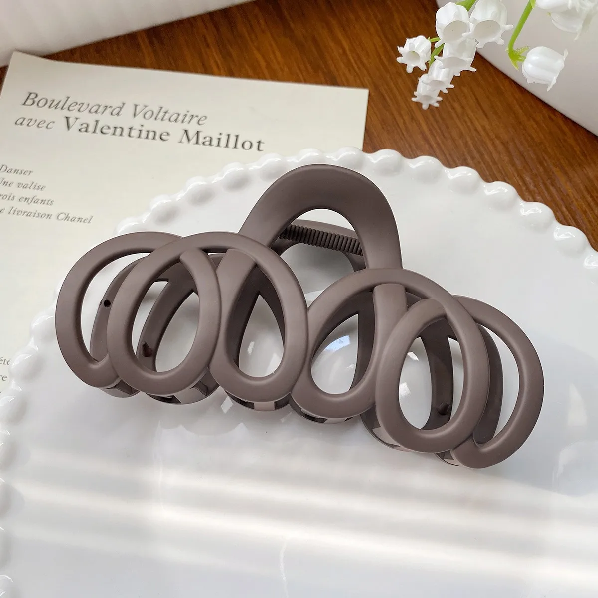 مخالب شعر نسائية كورية مجوفة بلون سادة، مشابك شعر بسيطة ومتعددة الاستخدامات، إكسسوارات شعر كبيرة عصرية للفتيات #4