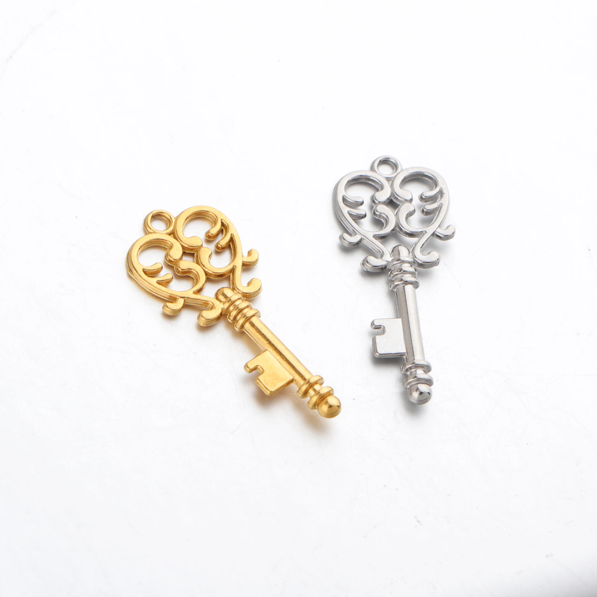 

20pcs/lot Stainless Steel Hollow Key Charms Pendant for DIY Necklace Earring Bracelet Jewelry Making Accessories
