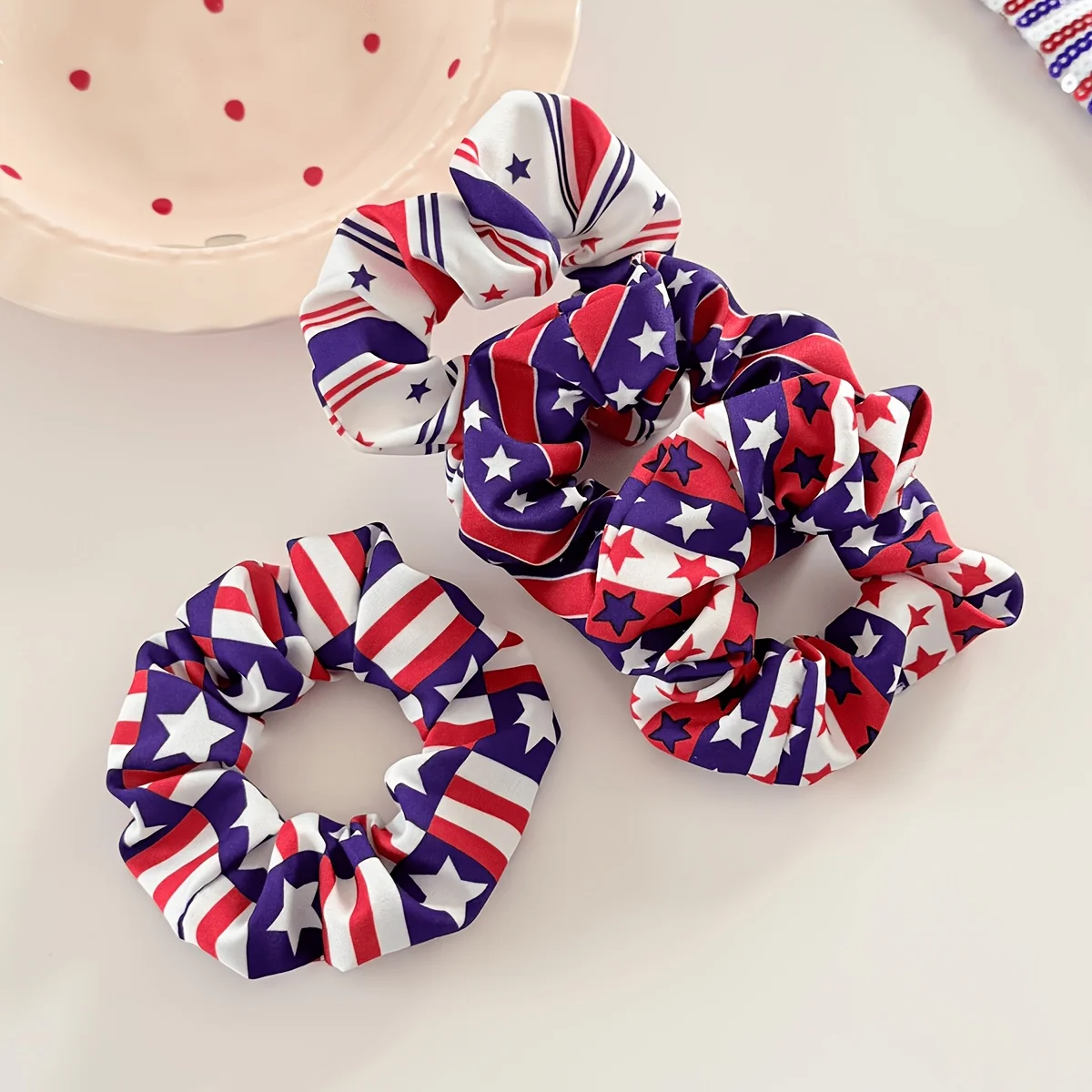 

4Pcs Independence Day United States Flag Elements Star Printed Fabric Colorectal Hair Rings (Red/White/Blue) Color Matching Elastic Hair Band Hair Rope Ponytail Maruko Hair Dress Up, Suitable for Ladies Holiday Pie Hair Accessories, Parades, Holiday Gifts