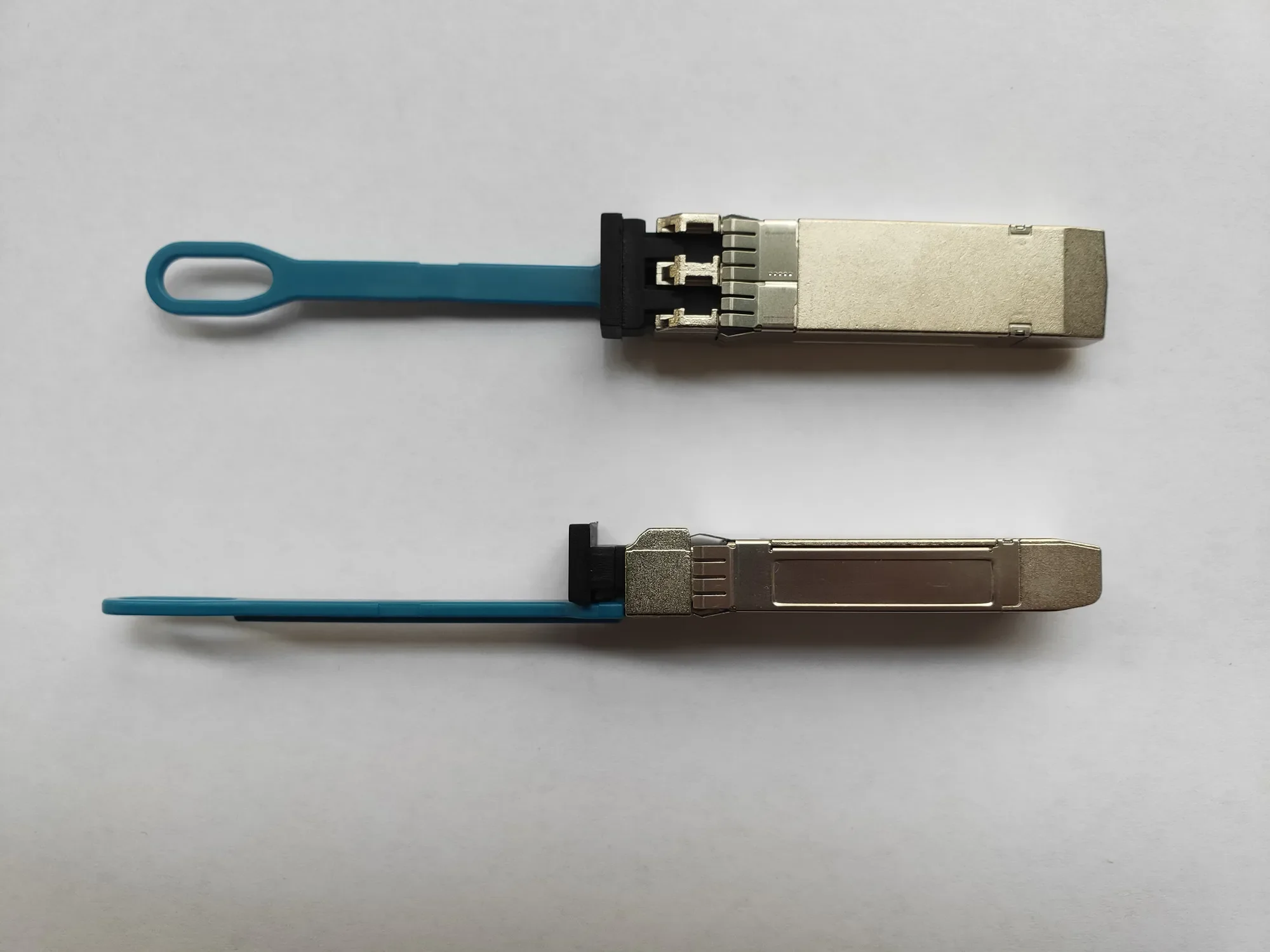 1PCS Brocade 32G module sfp Single mode/57-1000486-01 X7 G730/720 G630/G620/32G LW-SEC 10KM/Brocade Single mode SFP 32G 3
