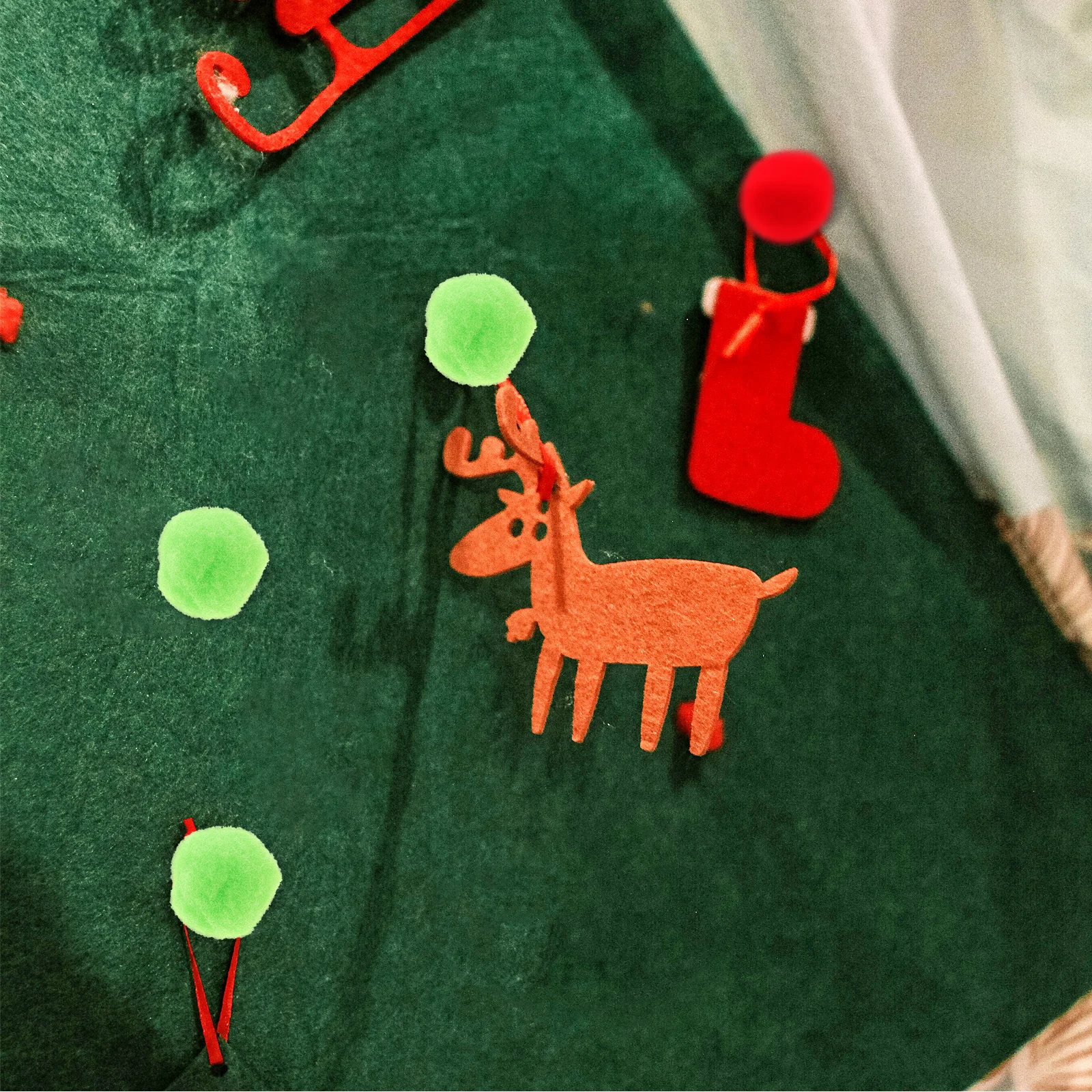 

2000Pcs Pom Pom Balls DIY Clothing Decor Safe Gentle Materials Multipurpose Craft Accessories Multipurpose Pompom Balls