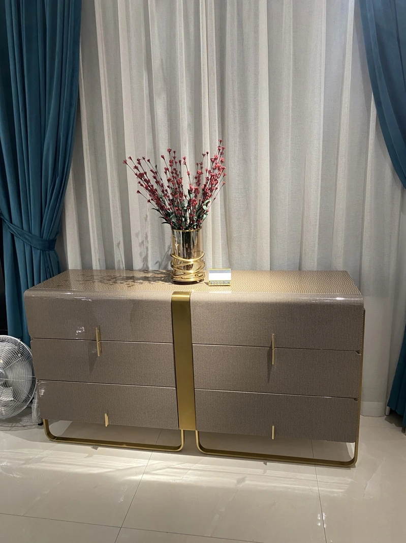 

Italian style light luxury food side cabinet, bedroom TV cabinet, modern hall cabinet, baking varnish porch cabinet