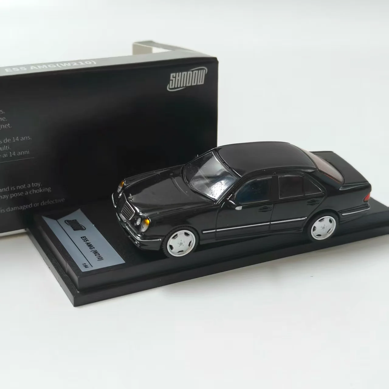 

Diecast Shadow 1:64 Scale Benz E55AMG(W210) Alloy Car Model Collectible Toy Gift Souvenir Display Ornament
