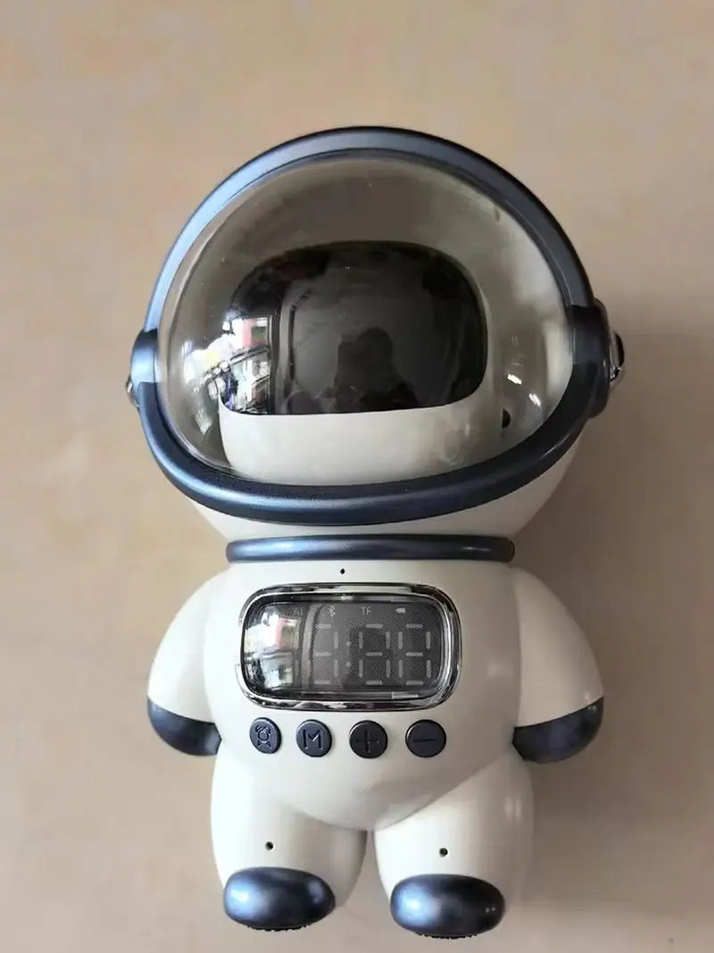 

Astronaut Ai Chat Robot 6 Ai Models Wifi Bluetooth Dual Mode Desktop Companion Night Light Clock Alarm Smart Office Assistance