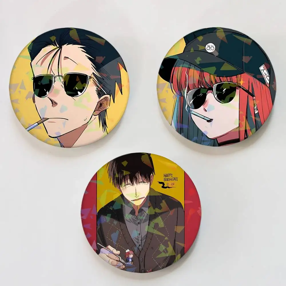 Anime Smoking Behind the Supermarket with You Rundes Abzeichen für Rucksackzubehör Laser-Anstecknadeln Schmuck Geschenke