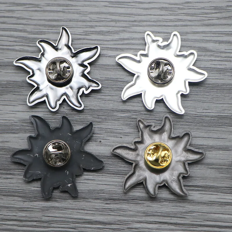 High quality metal New version of Mountain Edelweiss Hat  Leaf Oak Leaf Badges Medals Retro military style metal badge brooch