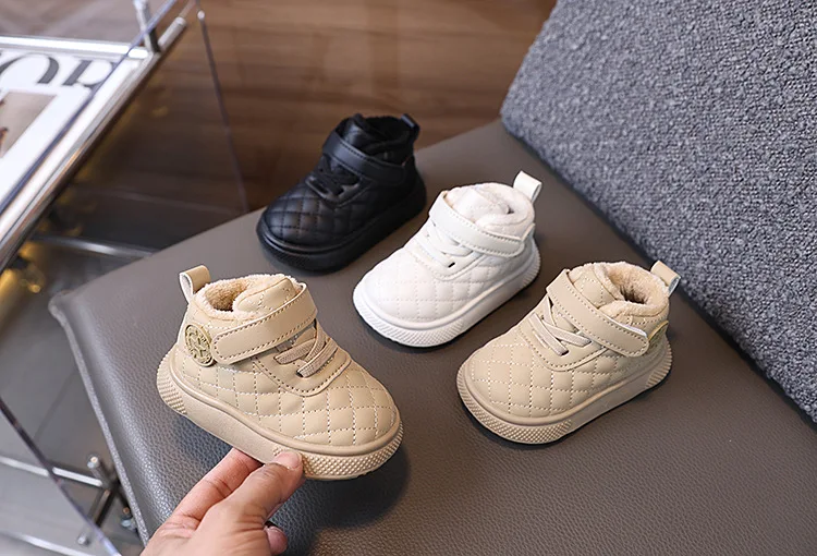 2026 Herbst Winter Kinderstiefel Warme Plüsch-Stiefel für Jungen und Mädchen Modische Kinder-Freizeitschuhe Jungen- und Mädchenstiefel für Kinder – Detail 4