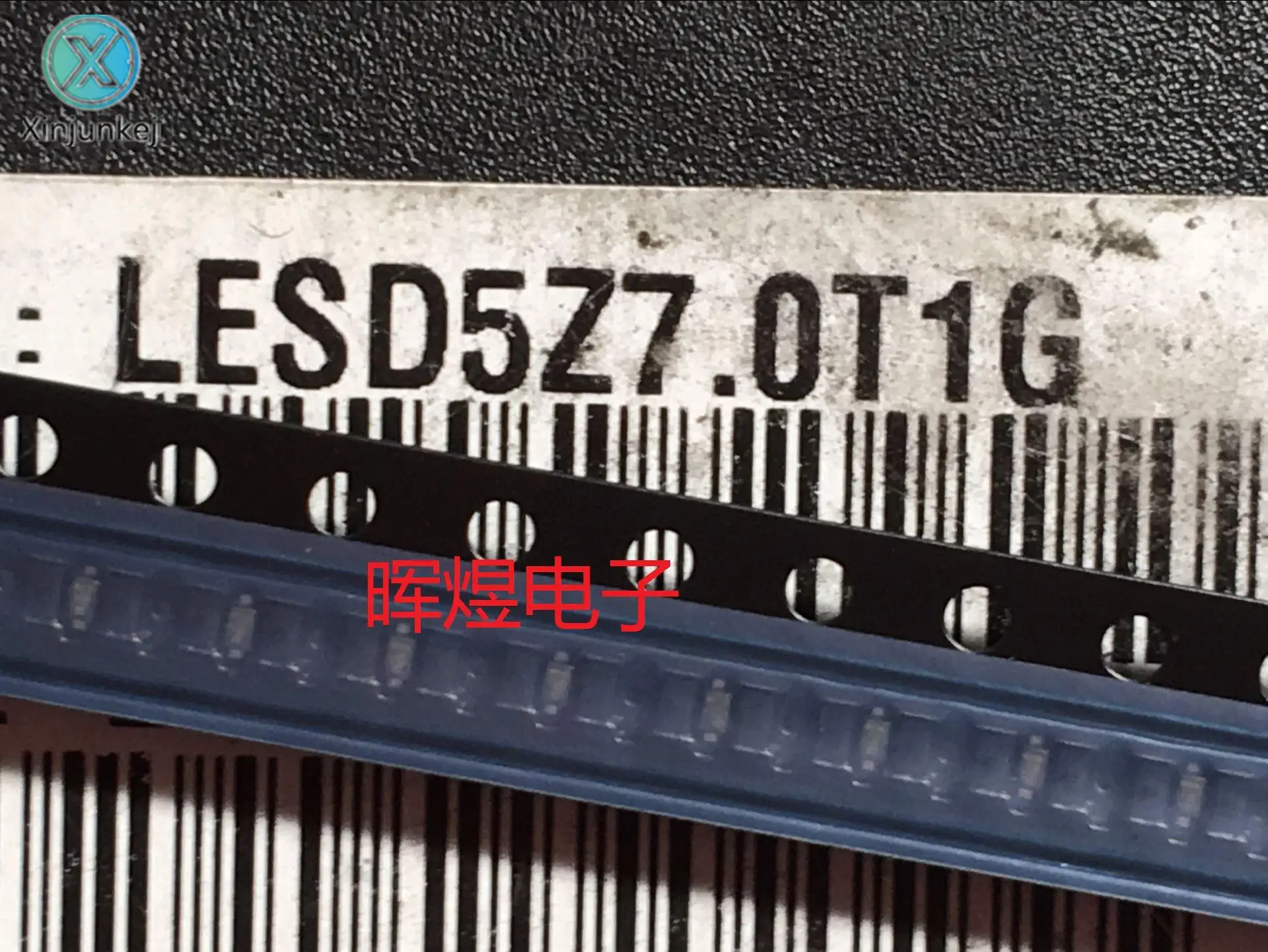 30pcs orginal new LESD5Z7.0T1GESD protection diode SOD-523 printing ZH