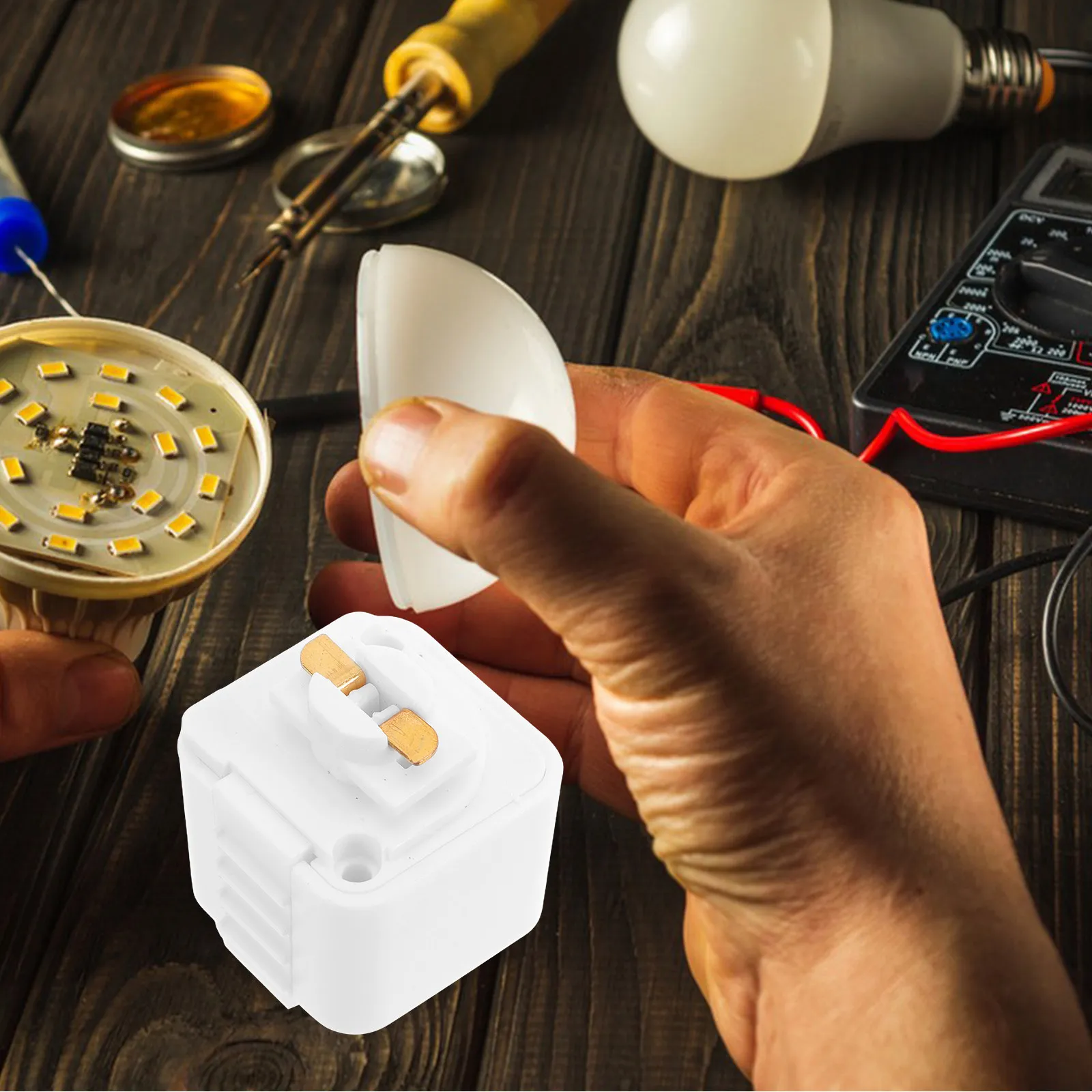 

Адаптер-коннектор для световых рельсов: компактный дизайн, легкое перемещение, строгая проверка качества, для трековых систем