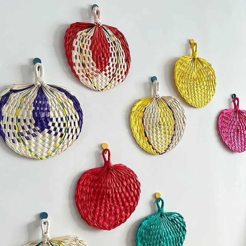 Creative Hand-woven Peach-shaped Fan Nordic Bohemian Style Straw Weaving Decorative Fan Summer Art Cooling Hand-cranked Cooling