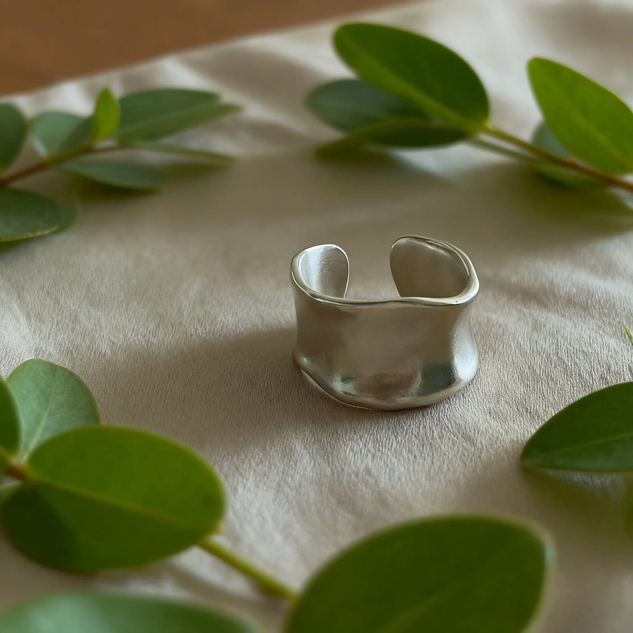 

Необычное широкое открытое кольцо, персонализированное, модное, простое и модное, подходит для мужчин и женщин, повседневные аксессуары для вечеринок, ювелирные изделия