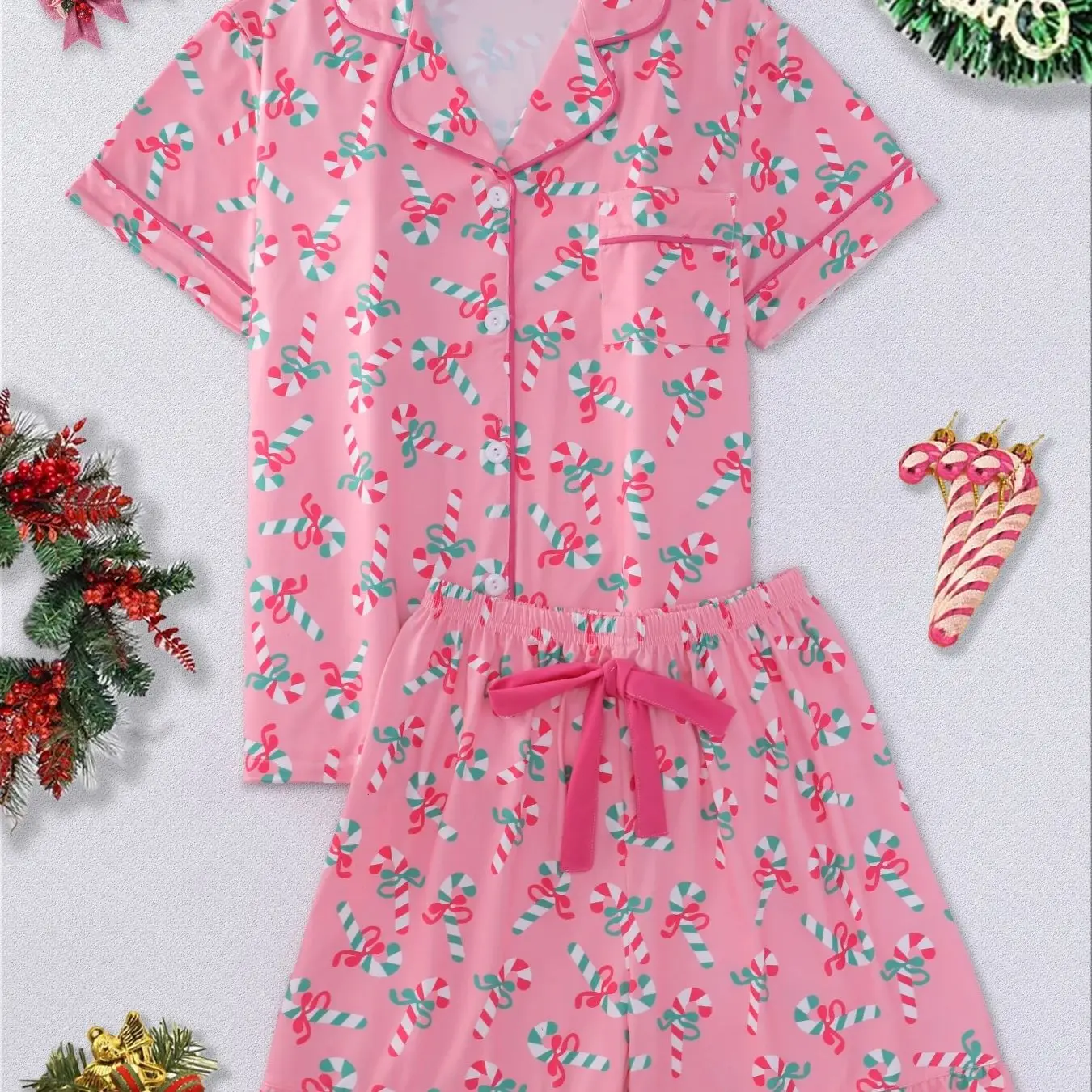 

Soft and cute Christmas candy printed household clothes foundation make-up short sleeved shorts pajamas for women