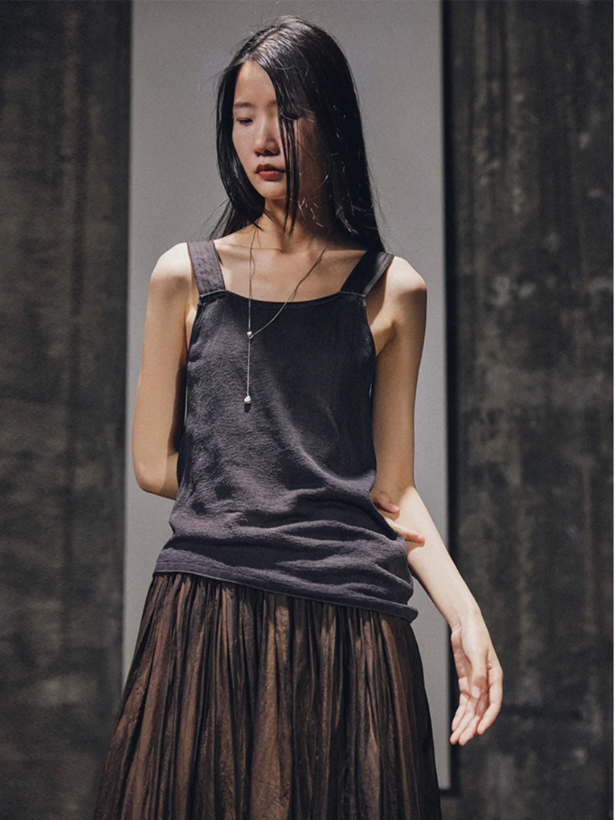 

Женский вязаный жилет из шелка и шерсти ручной окраски, асимметричный, с лоскутным узором, модная верхняя одежда