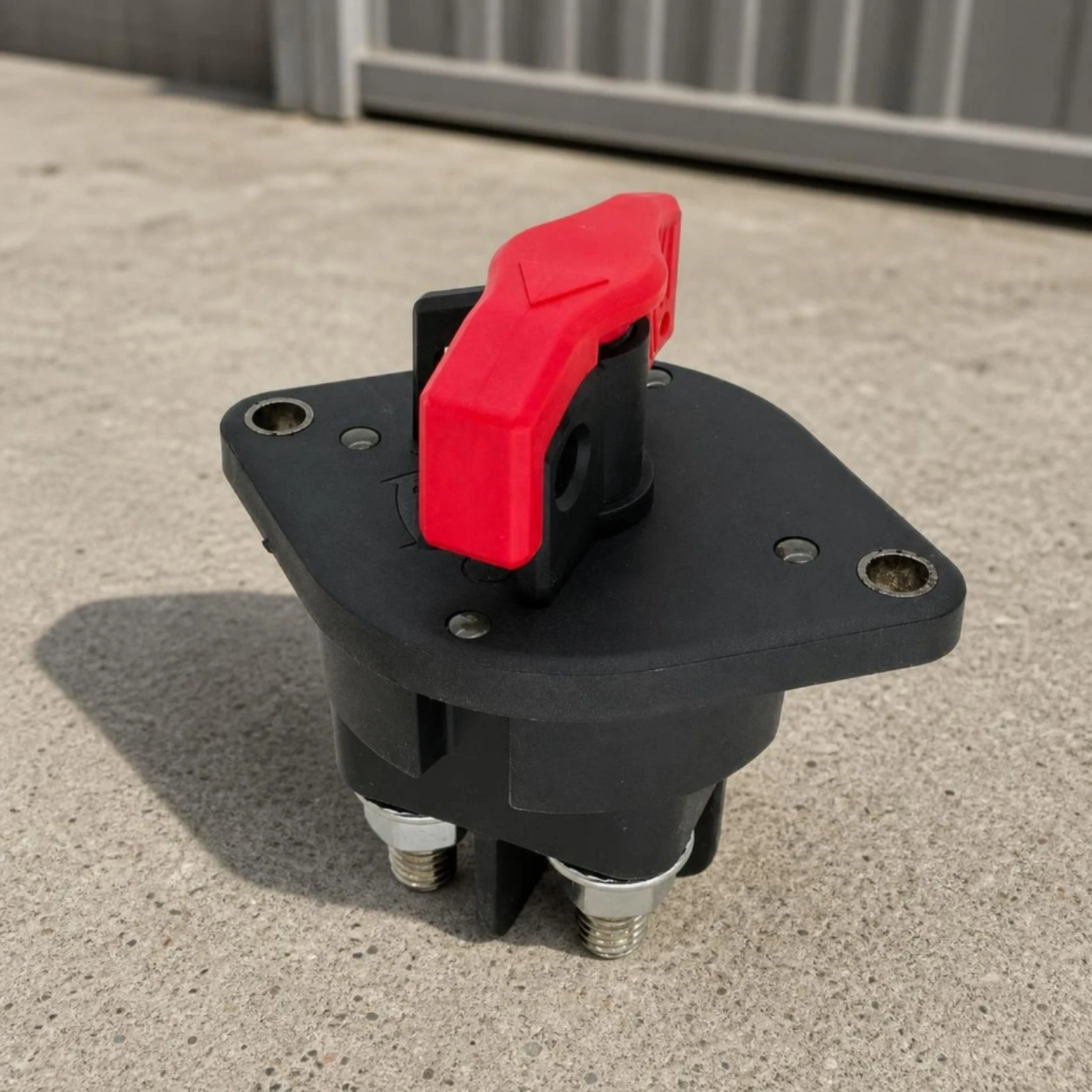 Manual Rotary Battery Disconnect Switch Compact Battery Switch with Rotary Lever Corrosion-Resistant Flame-Retardant
