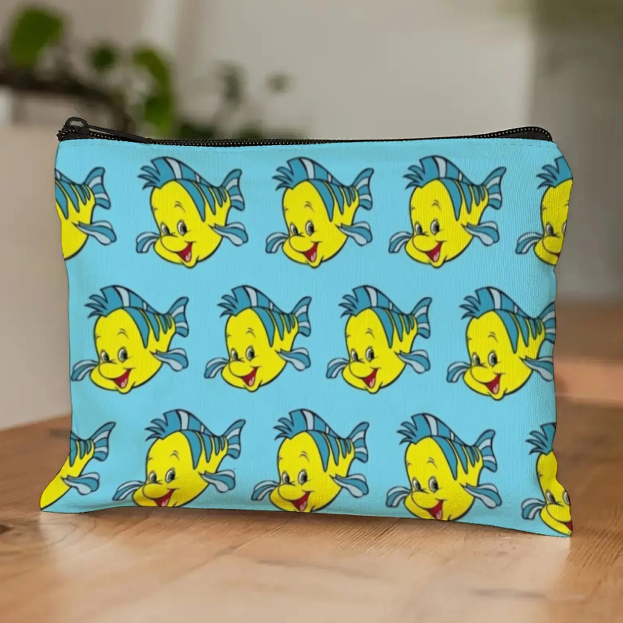 

Retro Finding Nemo Cosmetic Bag Cartoon Print Cosmetic Bag Zipper Bag Storage Cosmetics Suitable for Daily Use and Going Out
