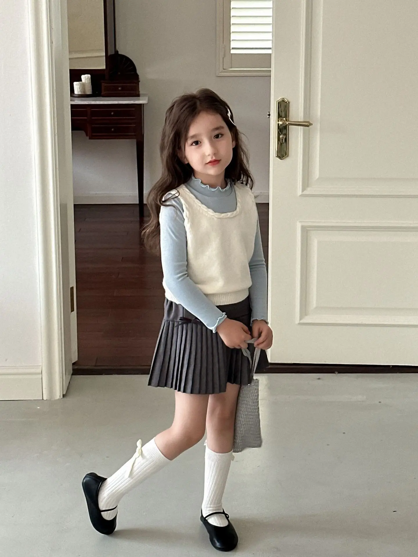 Pleated Skirt Girl Simple Autumn New Simplicity Versatile Children Bow High Waist Childrens Clothing Sweet 2024 Simple