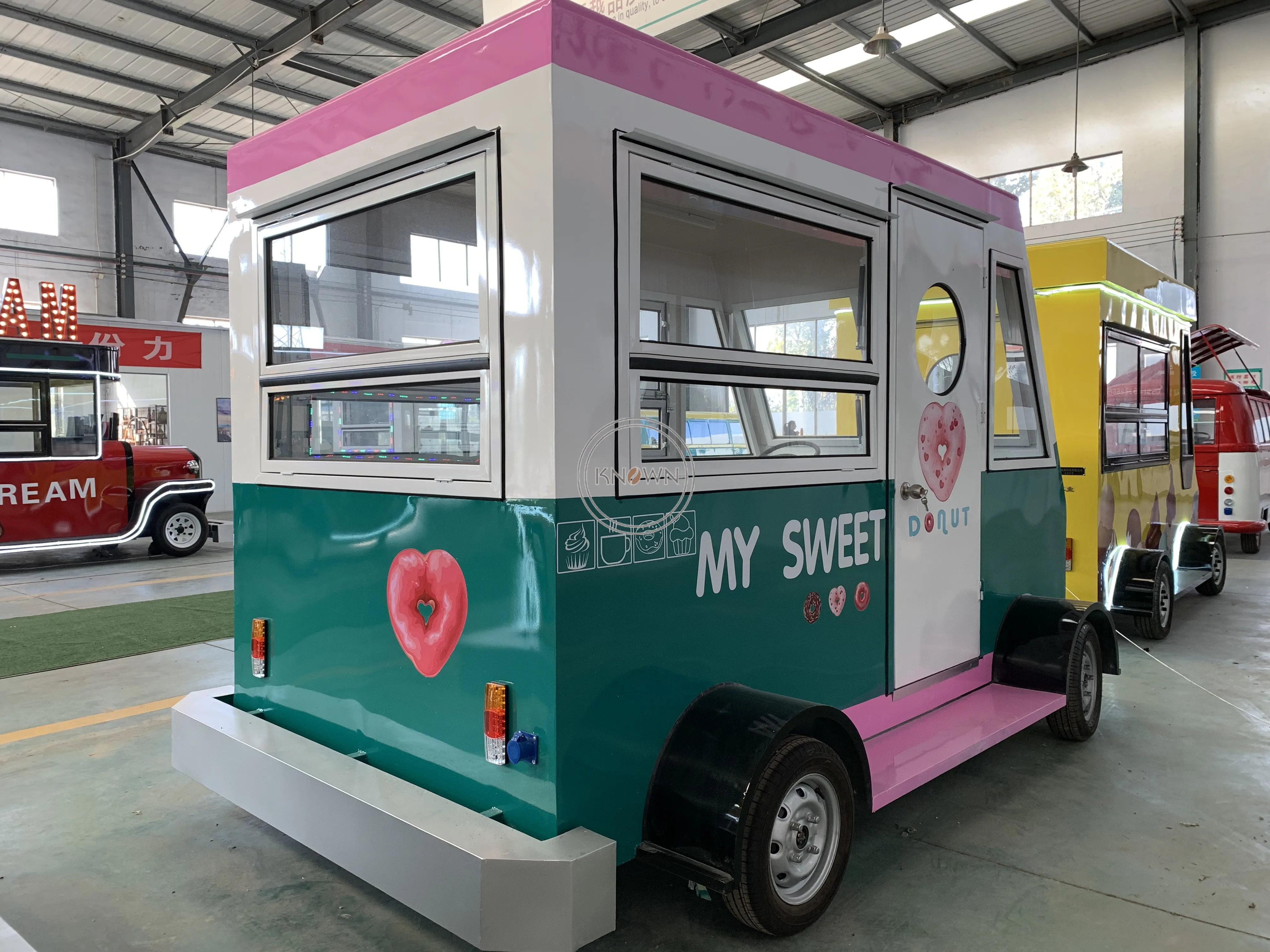 Customized Mobile Fast Food Van Truck with CE Certification Mobile Kitchen Ice Cream Cart Kiosk for Sale