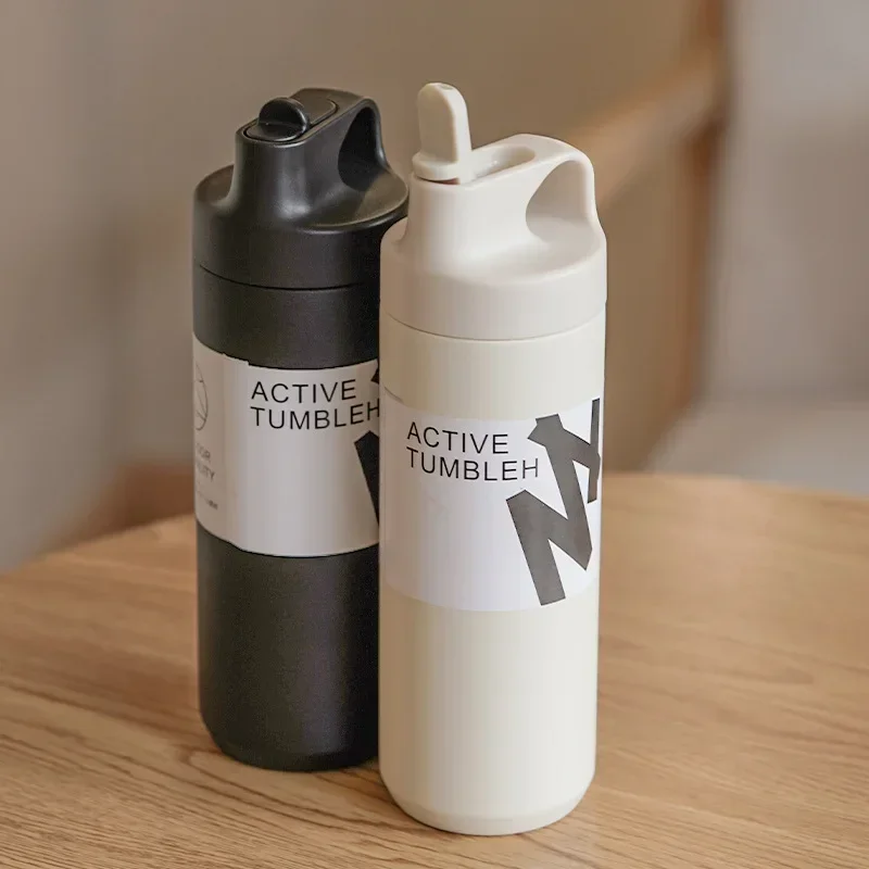 Portable stainless steel insulated bottle with coffee straw, high-capacity insulated cup, suitable for outdoor sports, 550ml