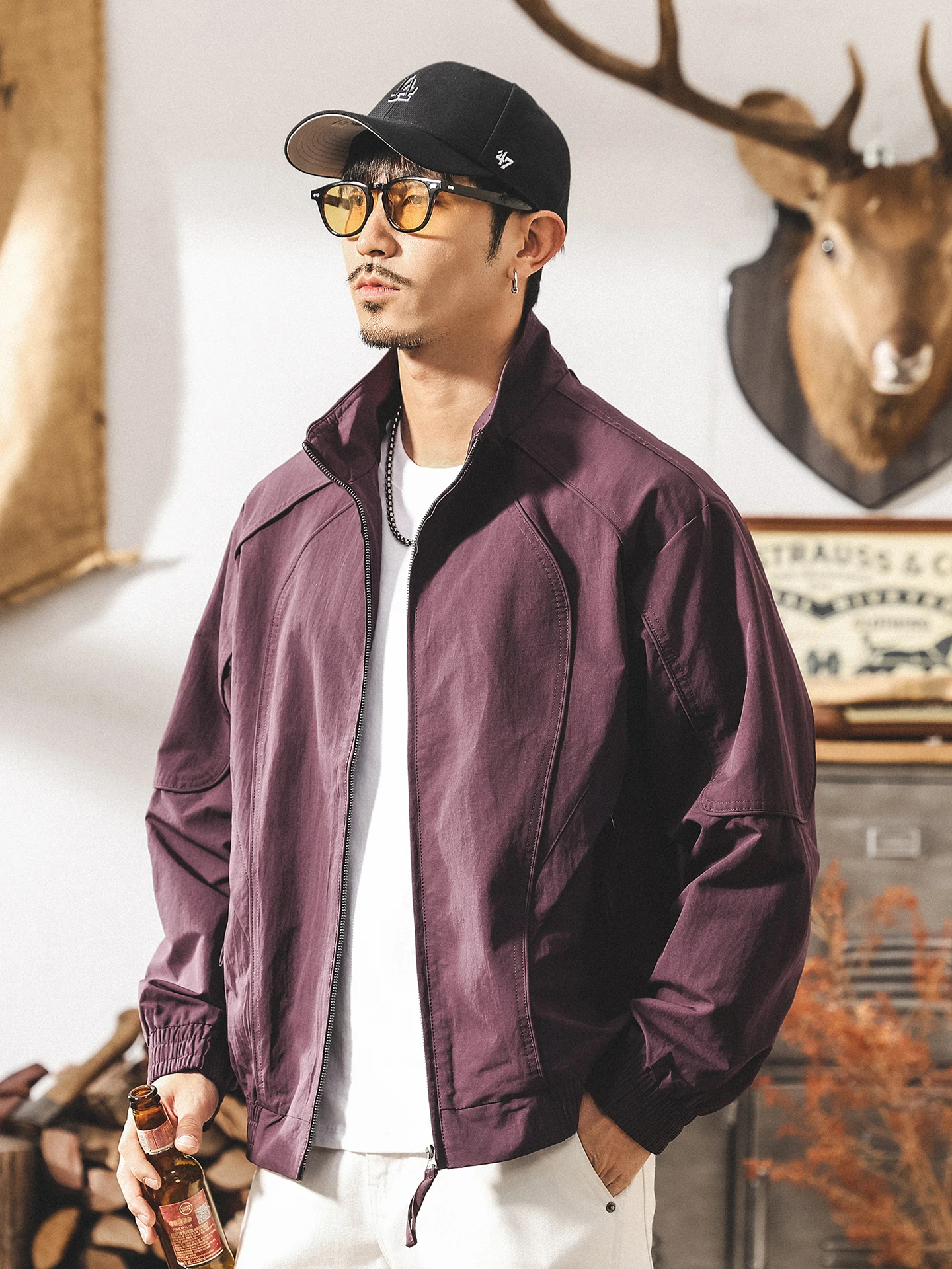 A trendy American retro purple jacket for men, a new spring and autumn commuting stand-up collar loose coach jacket for men view 3