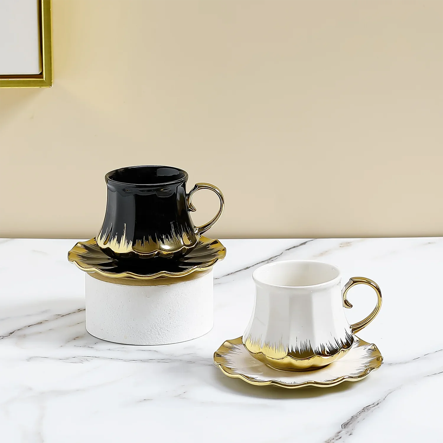 

# Manufacturer Wholesale 200ml Ceramic Arabian Coffee Cup Middle Eastern Style Black And White Gold-plated Pointed Coffee Cup S