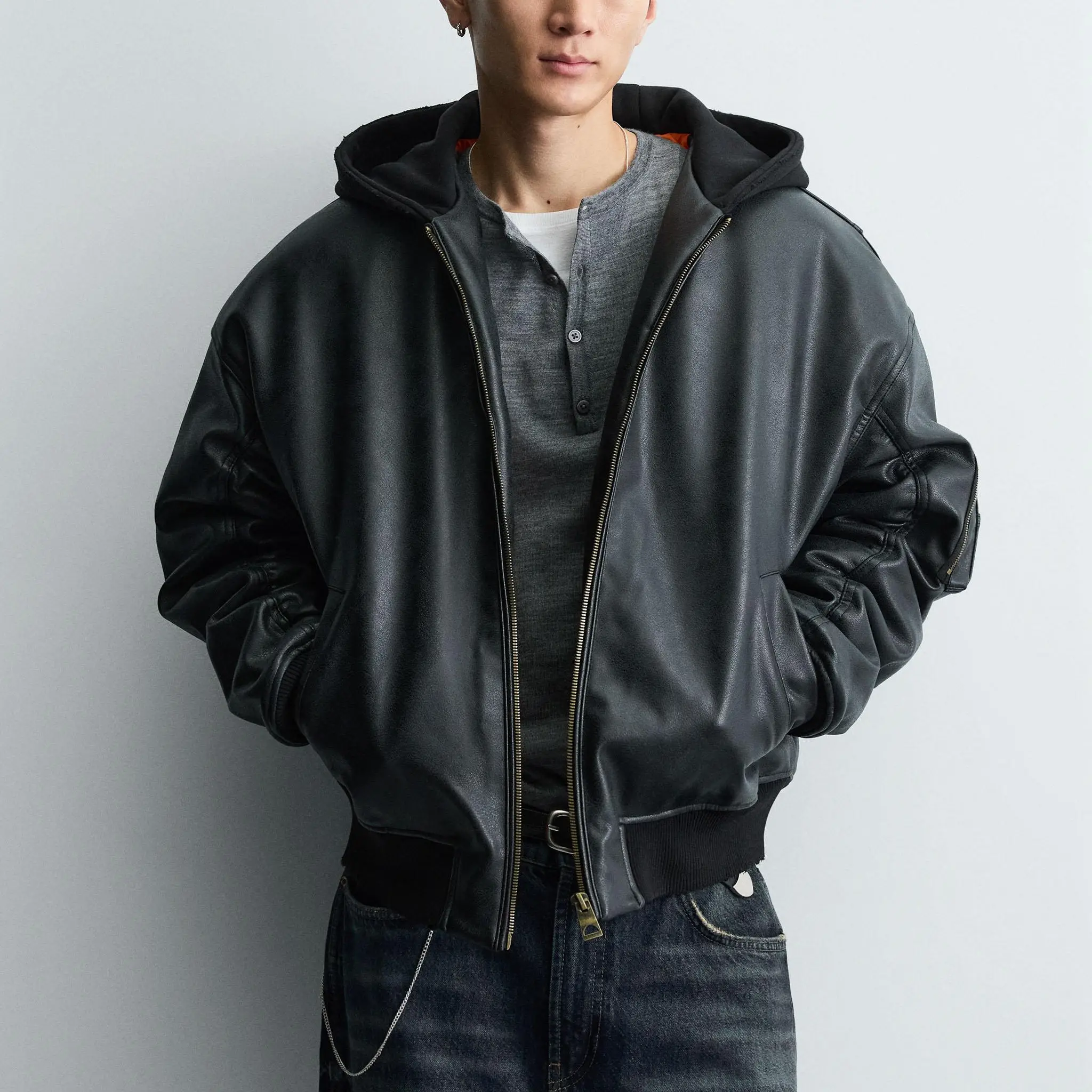 

Мужская зимняя повседневная куртка из искусственной кожи свободного кроя с капюшоном, в стиле пэчворк, на молнии, с длинными рукавами, приталенная