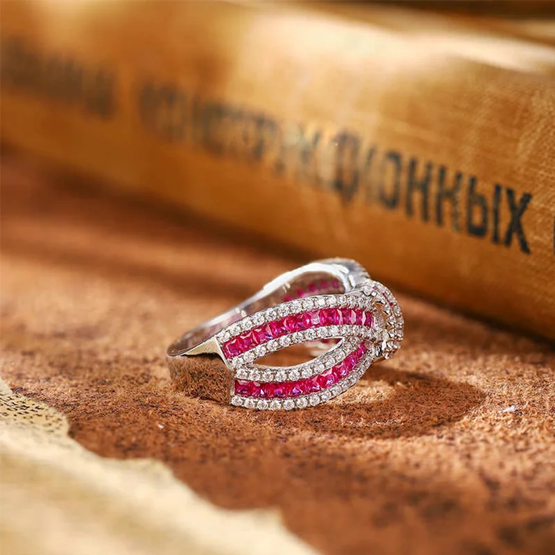 925 Silver Cultivated Pink Gemstone Ring with Personality Design High-End Feeling Band Jewelry Accessory