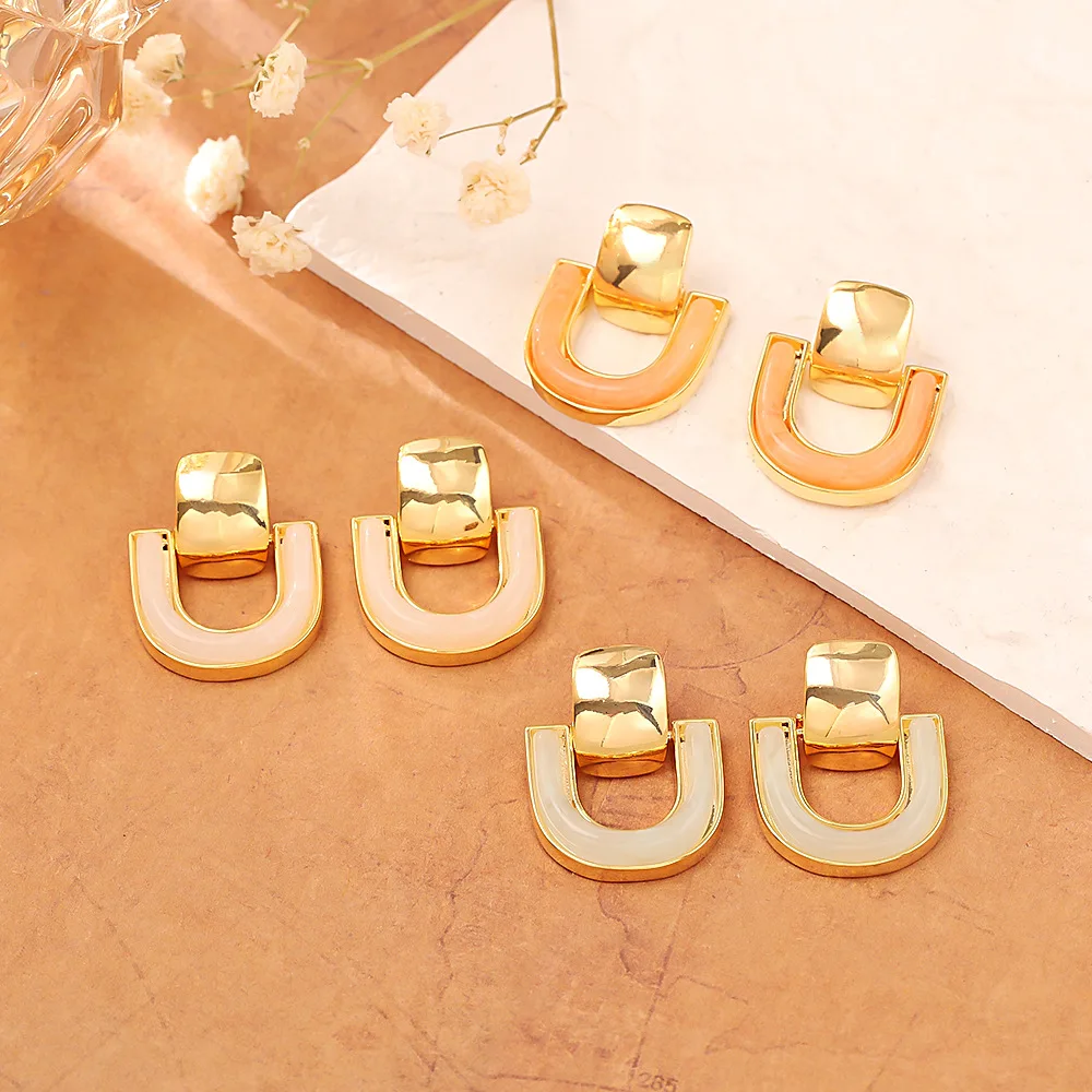

Fashionable and exquisite cold style earrings niche design geometric contrasting U-shaped earrings personalized earrings