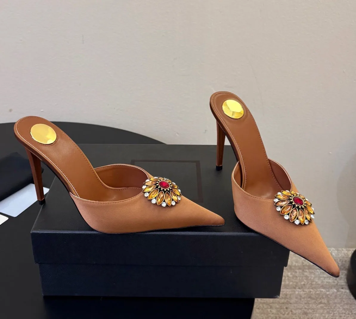 Women's New Satin Pointed Toe Toe Water Diamond High Heels Slippers Party Wedding High Heels Women's Sandals