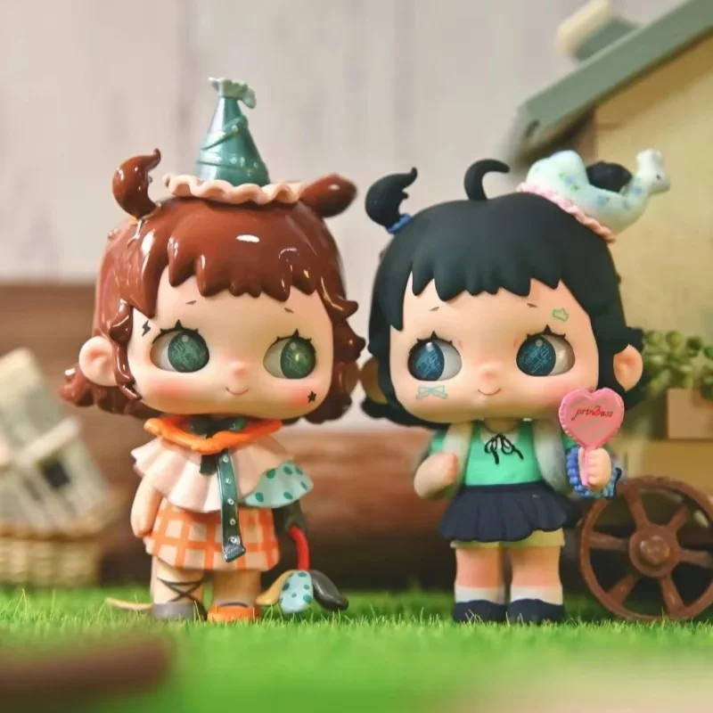 

Authentic Heyone Blind Box Reina 33 First Generation Focus Beyond Series Mystery Box, A Whimsical Girl Cute Ornament Toy Gift