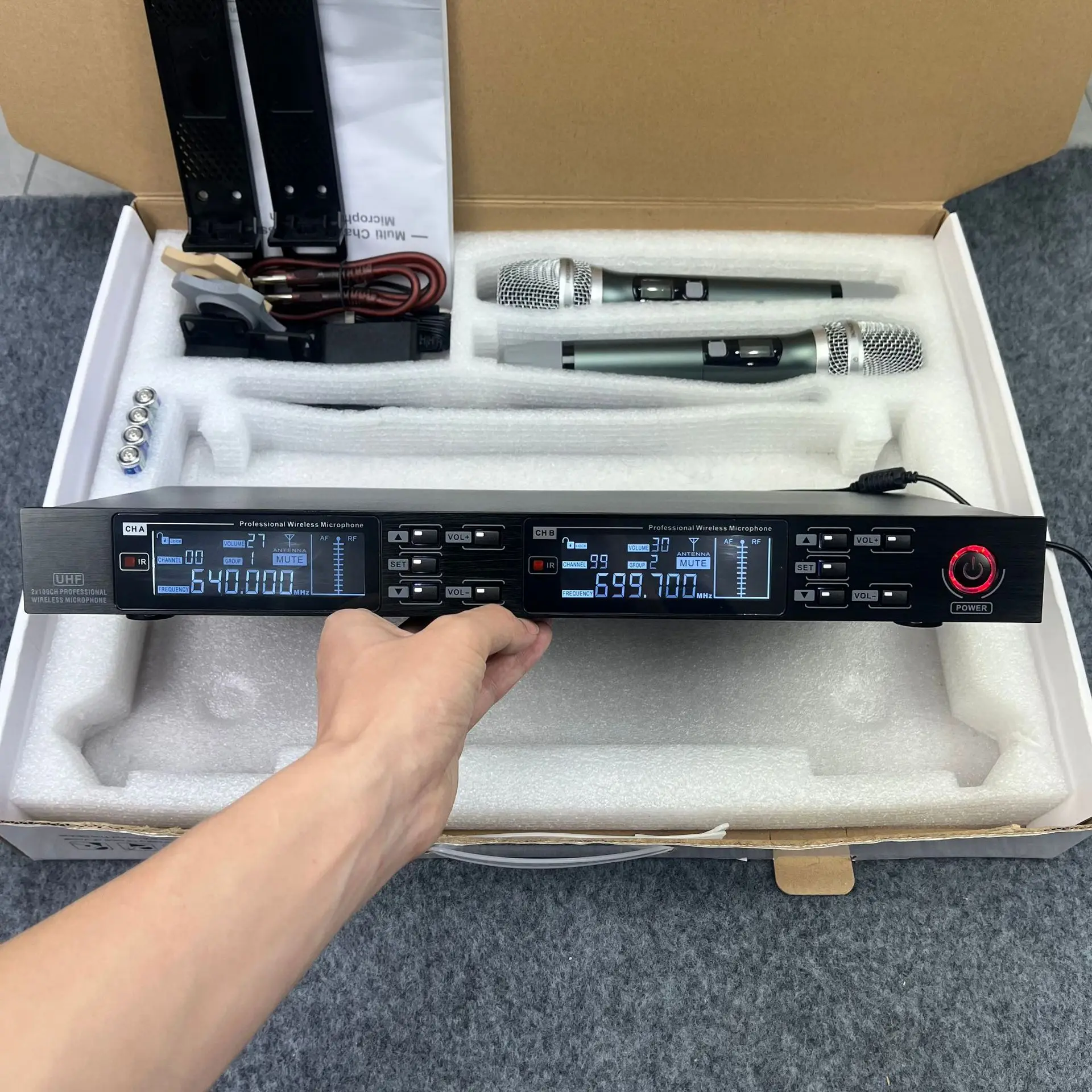 infrared frequency‑pairing wireless 2‑channel microphone for KTV and stage use, with lapel, headset and conference