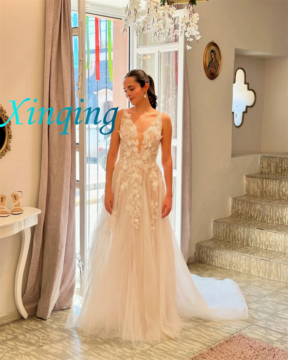 맞춤 제작된 모던 웨딩드레스, 몽환적인 V넥, 고급스러운 클래식 백리스 오픈 백 드레스, 2025년 신부 가운