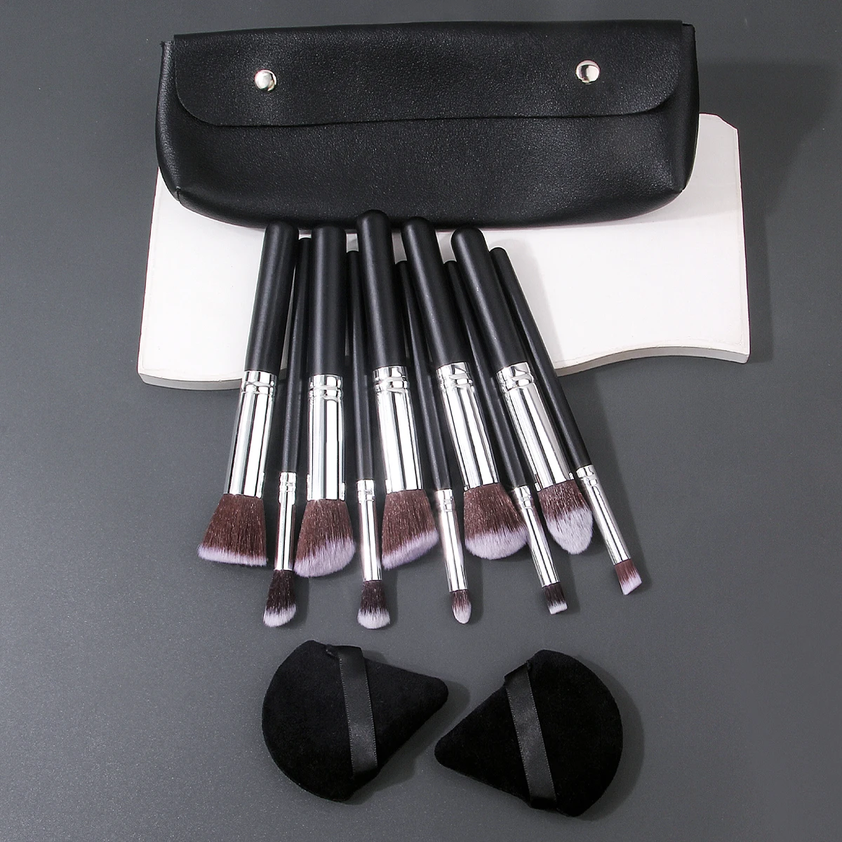 13개 고품질 메이크업 브러쉬 세트, 다목적 페이셜 메이크업 브러쉬 + 부채꼴 파우더 퍼프 + 휴대용 보관 가방