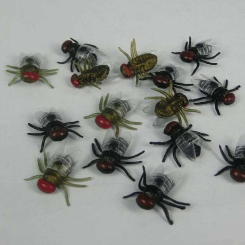 HOT 50Pcs Funny Animal Models Fake Flies Plastic Simulated Insect Bugs Scary Disgusting Joke Toys Halloween Party Prank Favors