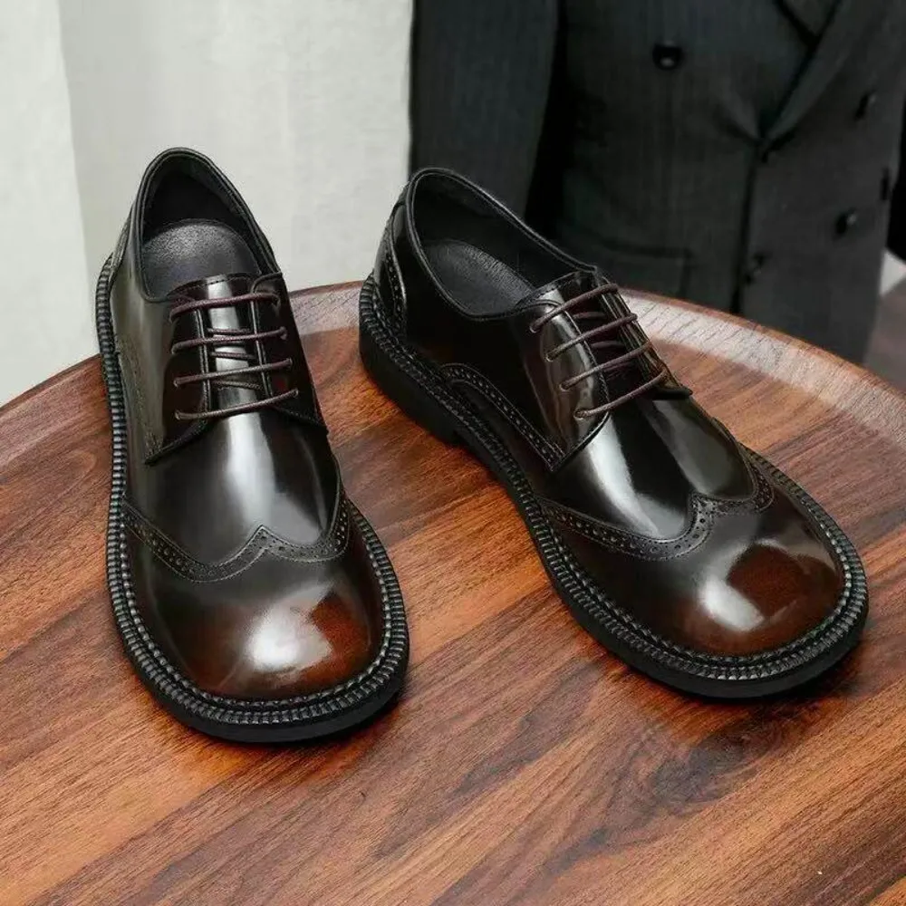 Fashion Men's Genuine Leather Dress Brogues Shoes Carving Luxury Loafers Round Toe Handmade Flat Autumn Wedding Social Shoes