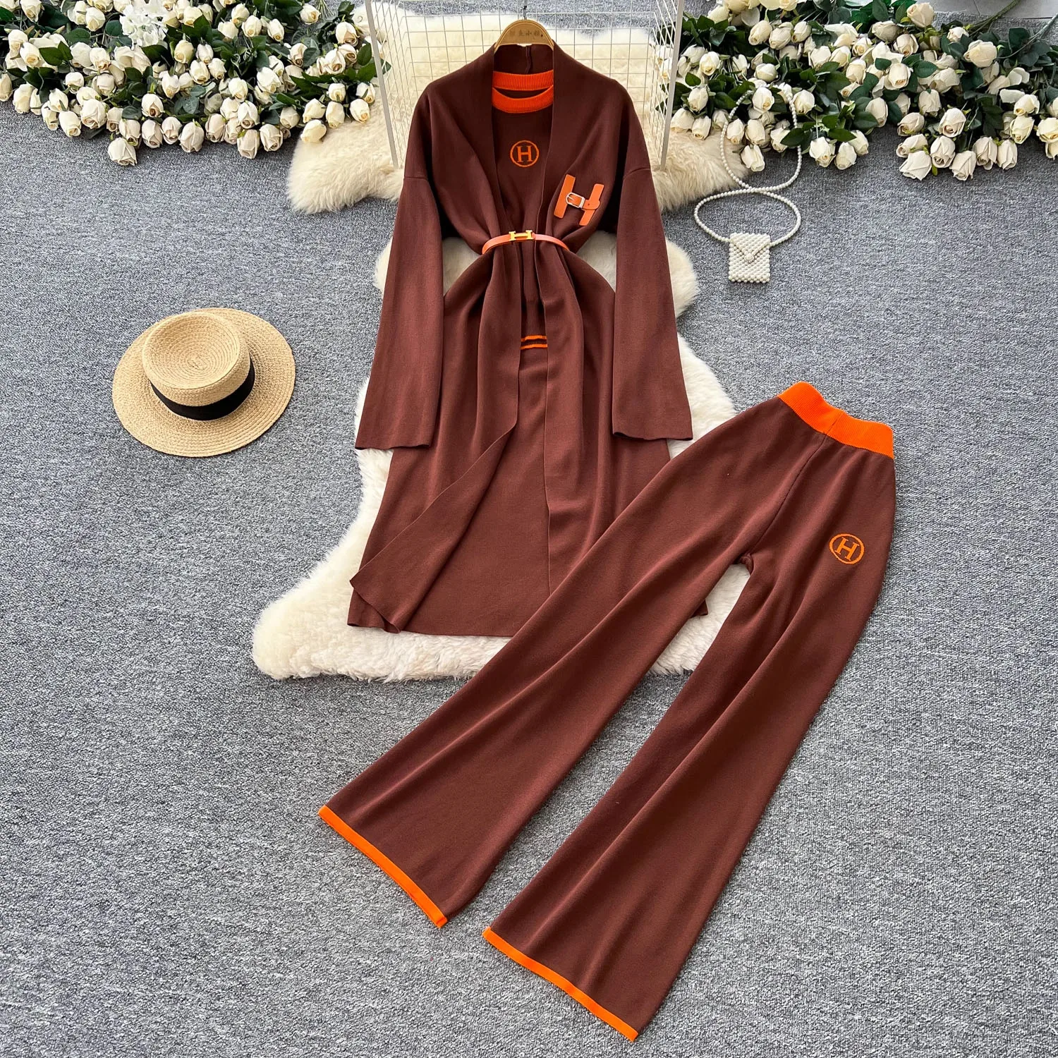 

ALPHALMODA 2025, осень-зима, длинный вязаный кардиган + футболка с короткими рукавами + прямые брюки, женский модный костюм из 3 предметов