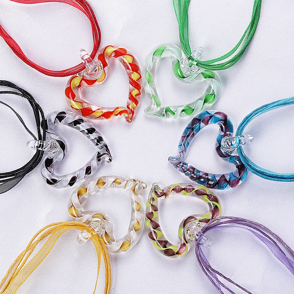 

Fashion Wholesale lots 6pcs Handmade Murano Lampwork Glass Mixed Color Silk Cords Heart Necklace necl0046 New Arrival