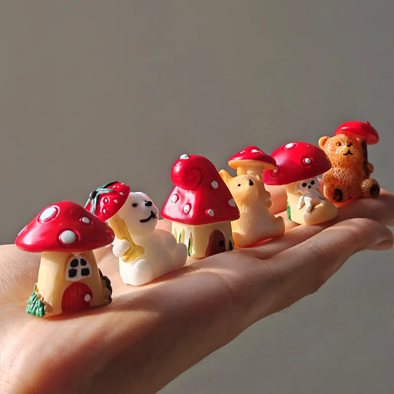 Miniature Catoon, Mushroom House, Umbrella Bear, Dog, Hamster Terrarium, Landscape Figures, DIY Fairy Garden Ornaments, 6Pcs